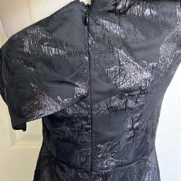 Aidan Mattox Off The Shoulder Jacquard Midi Dress - Picture 9 of 11